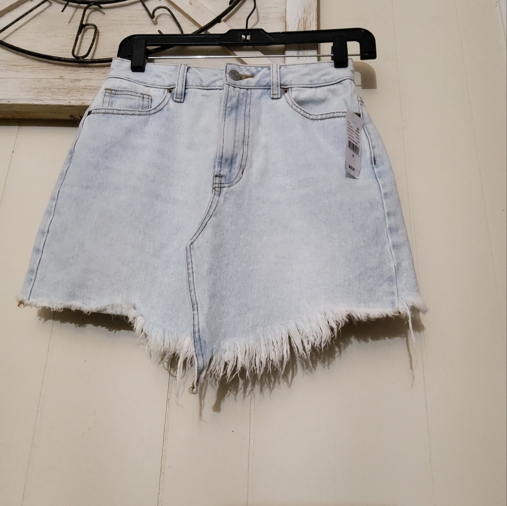 New denim mini skirt
